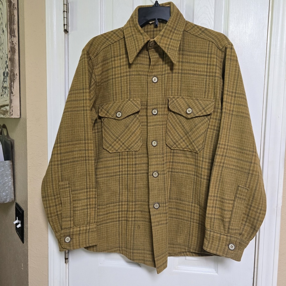 Vintage Woolrich Plaid Wool Shirt Jacket Mens M Brown Tan Shacket Outdoor USA
